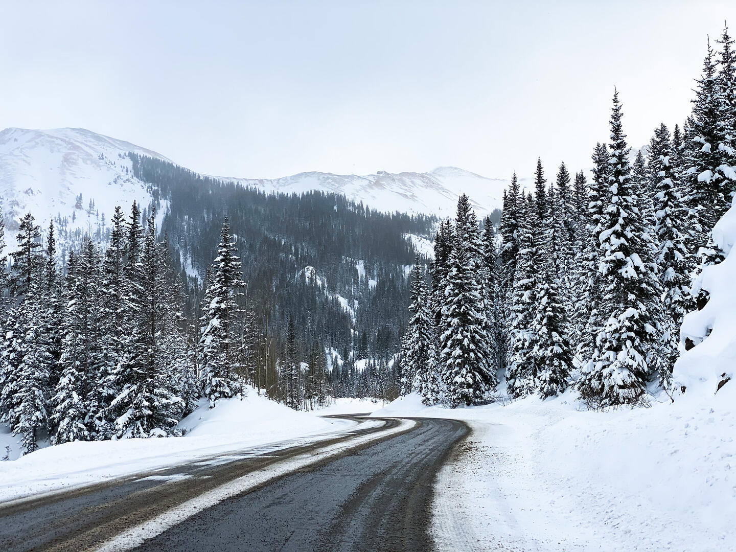 Million Dollar Highway with sick kid, Colorado